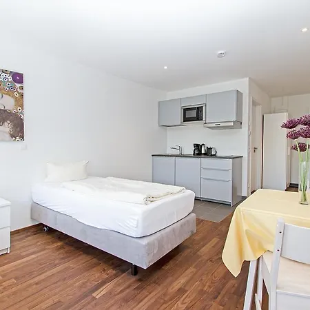 Carl Apartment Munich